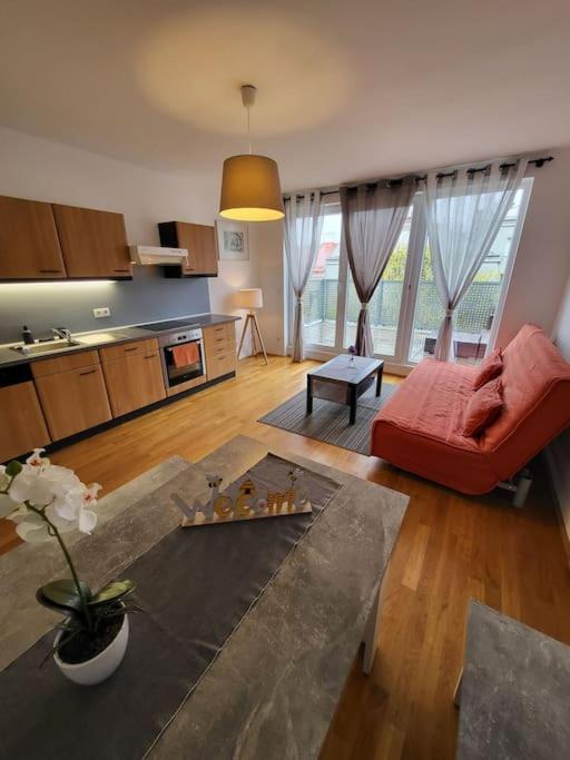 Top Sky Vienna Luaran gambar